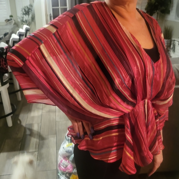NEW WITH TAGS! FLYING TOMATO BLOUSE! - Picture 2 of 7